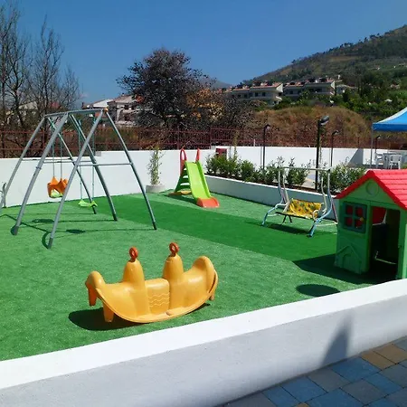 Lägenhetshotell Soleluna Praia a Mare